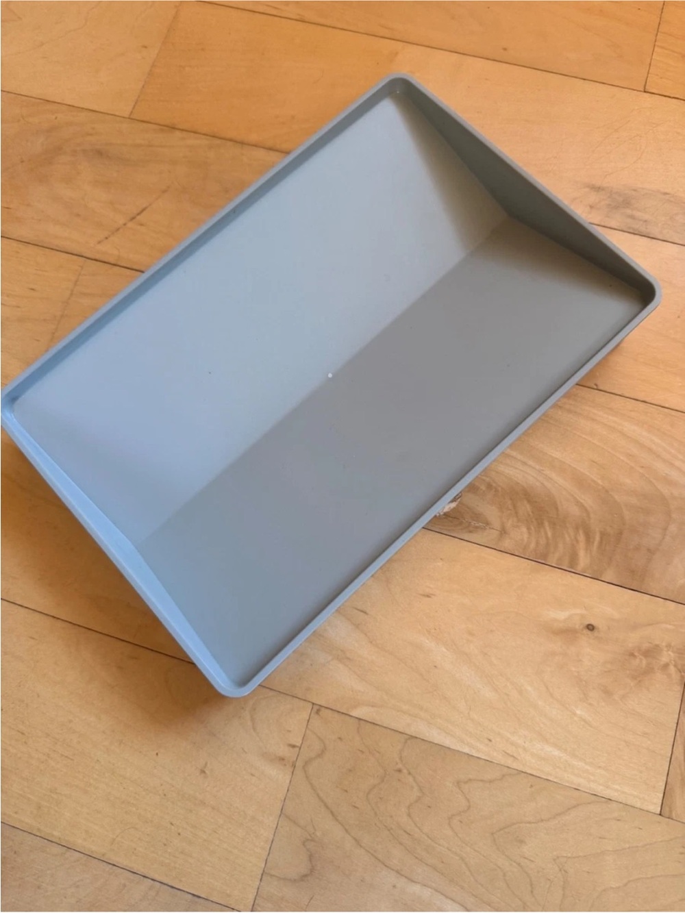 Minimalist Gray Silicone Storage Tray - Modern Home Accent